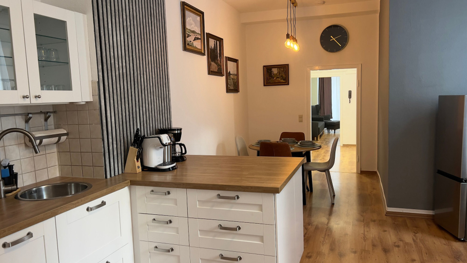 Private kitchen 3, Cozy Koblenz Apartment With City Views, Koblenz