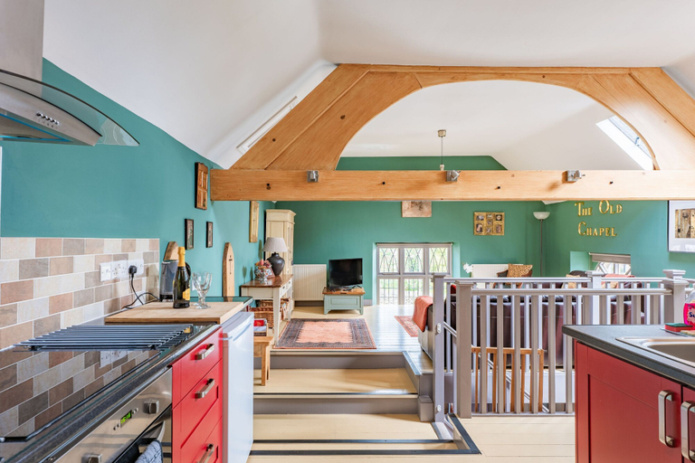 Room 5, Host Stay Nine Ladies, Derbyshire