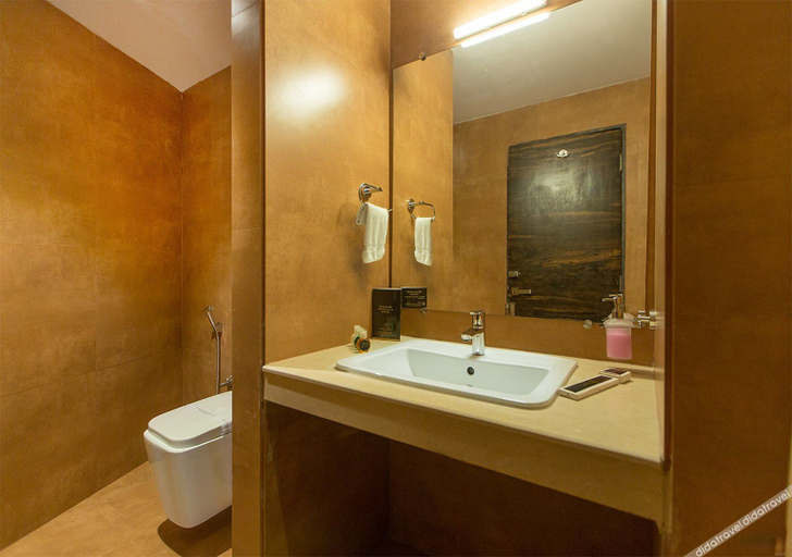 Bathroom 3, Aura One Hotel, Ernakulam