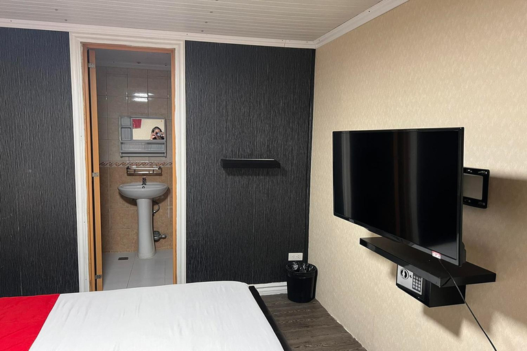 Bedroom 14