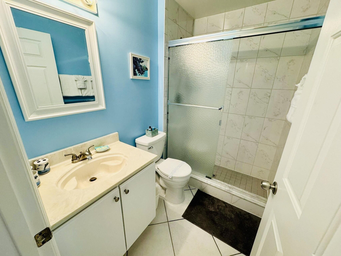 Bathroom 4, Amazing 3/2 Vacation Home With Private Pool!!, Polk