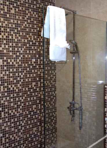 Bathroom 4, Sandy Palace Hotel, Wadi Essier