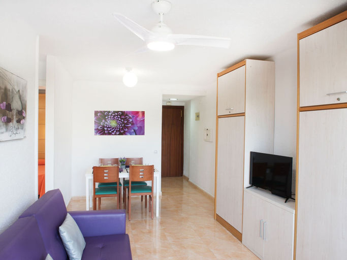 Living room 3, Apartment in Calafell With a Shared Pool, Tarragona