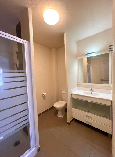 Bathroom 4, Terres de France - Le Domaine de Bacchus, Hérault