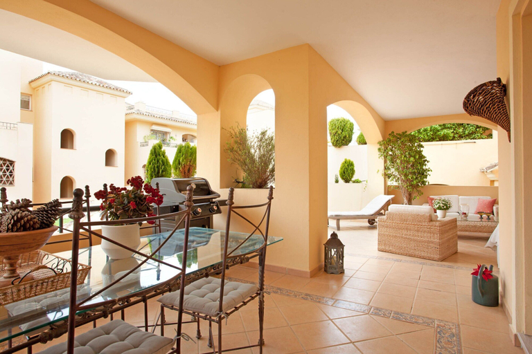 Terrace/patio 2, Apartment in Marbella Near Sandy Beach, Málaga