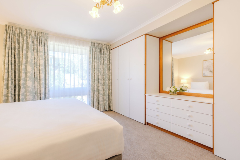 Bedroom 27