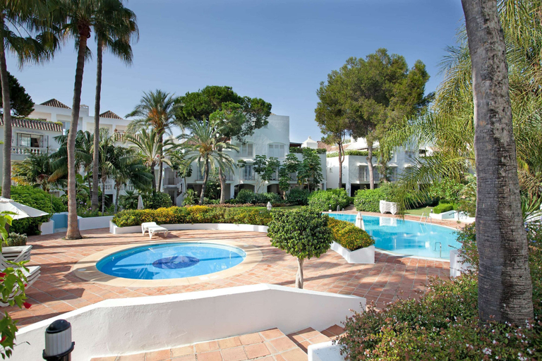 Pool 5, White Pearl Beach Elviria H1, Málaga