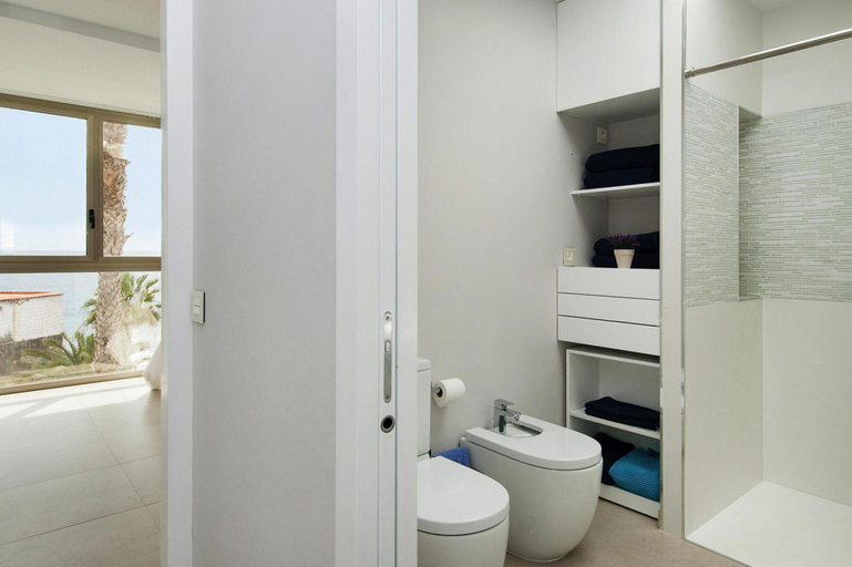 Bathroom 2, Holiday Flat With sea View in Maspalomas, Las Palmas