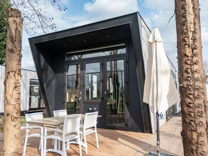 Dining 2, Modern Chalet by the River Maas, Maasdriel