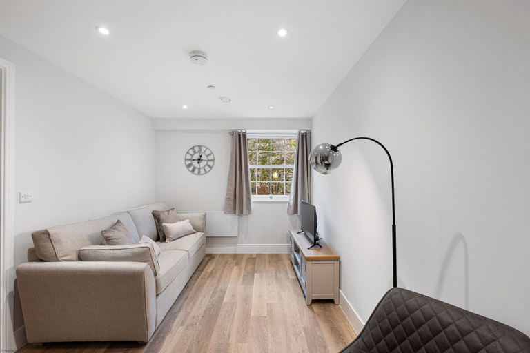 Room 5, Host Stay Rock Mill 37 Cavendish, Derbyshire