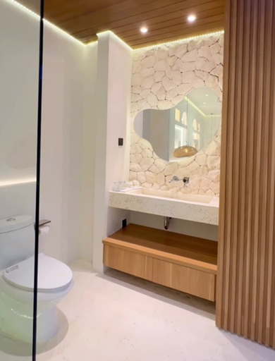 Bathroom 5, Ghavvilla Solo, Solo