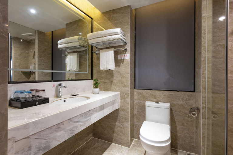 Bathroom 3, Tianjie International Hotel, Guilin