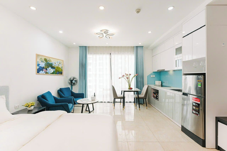 Dining Room 24