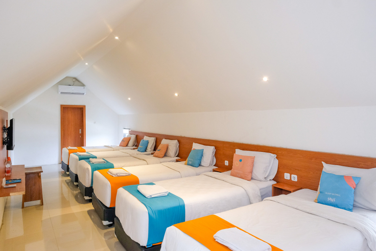 Bedroom 30