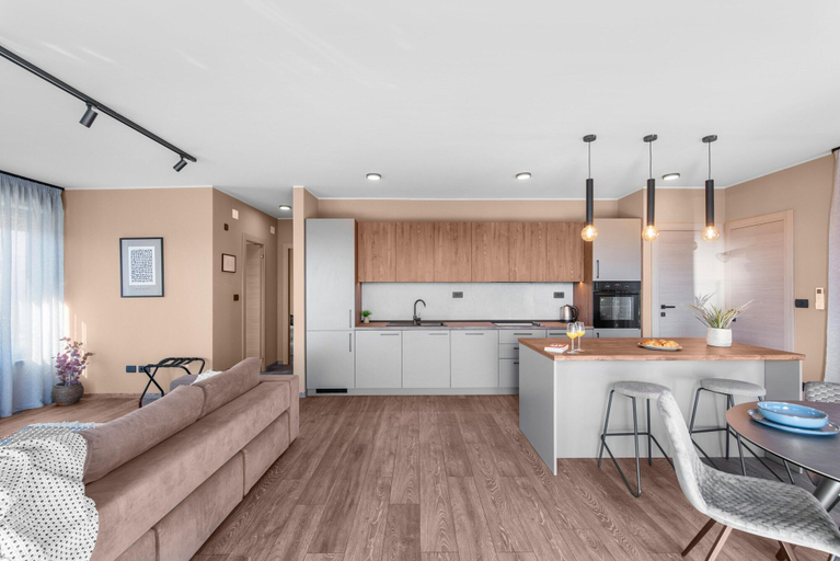 Private kitchen 4, Apartment in Pula With Sea View and Bubble Bath, Brtonigla