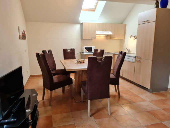 Living room 3, Apartment With Mountain & Slope View, Spittal an der Drau