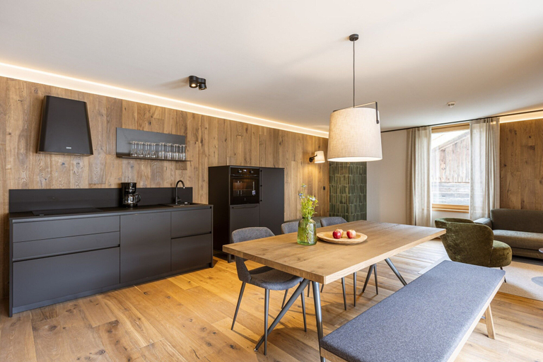 Dining 4, Apartment in Westendorf With Infrared Sauna, Kitzbühel