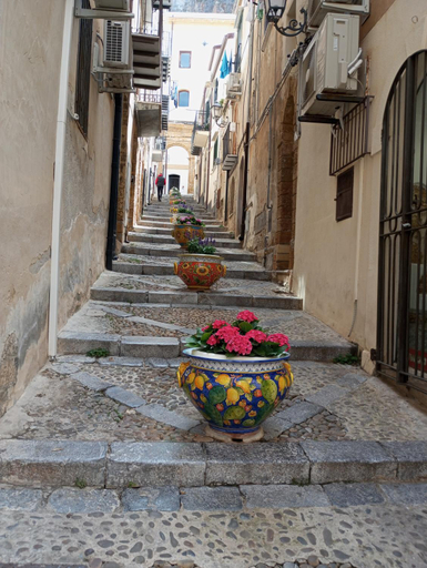 Others 5, Benvenuti al Sud, Palermo