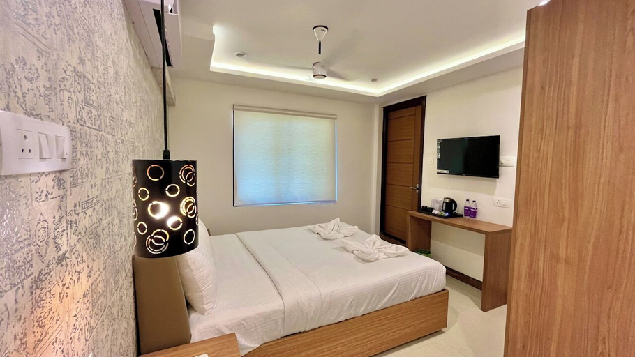 Bedroom 13