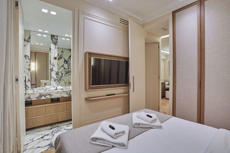 Room 3, New/suite Air-conditioned Opera/louvre/ 2 Bedrooms, Paris