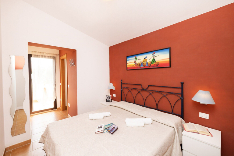 Room 5, Farmhouse in Vieste Near Gargano Park, Foggia