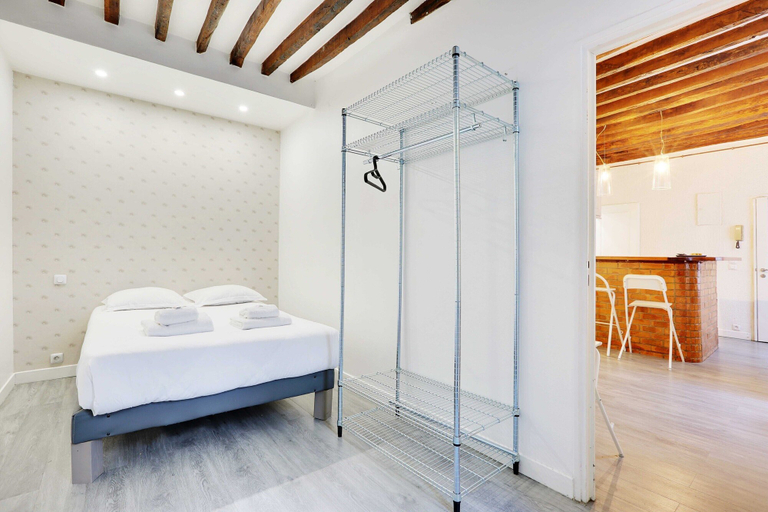Bedroom 2, Charming apartment-1BR - 4P- Canal Saint-Martin, Paris