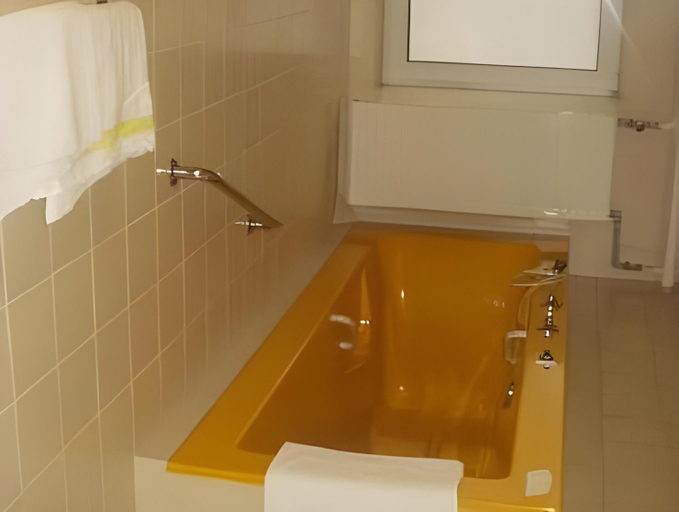 Bathroom 3, Kurhotel & Hotel Mozart, Sankt Johann im Pongau