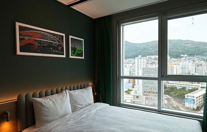 Bedroom 2, The Bayment Residence