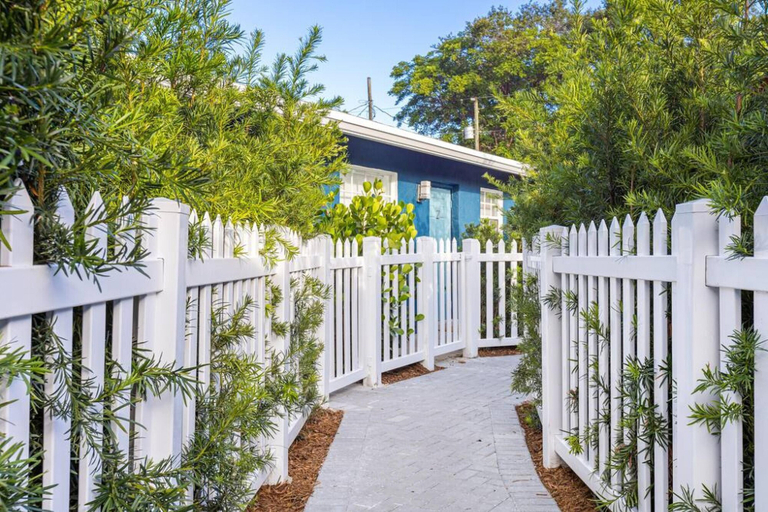 Exterior 4, Musicians Lounge - 2 BR With Parking Asssigned, Broward