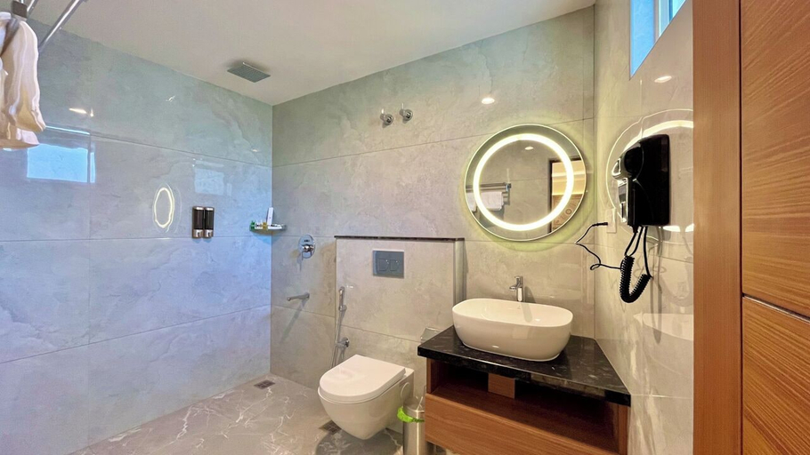 Bathroom 6