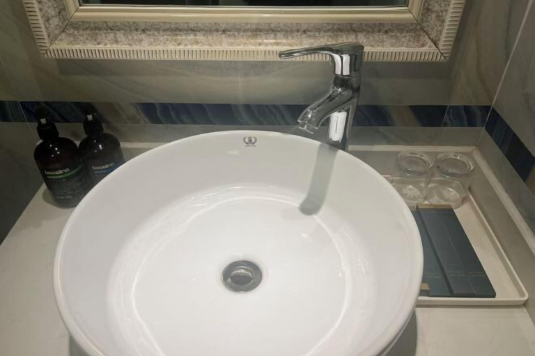 Bathroom 3, Leiyang Dynasty Business Hotel, Hengyang