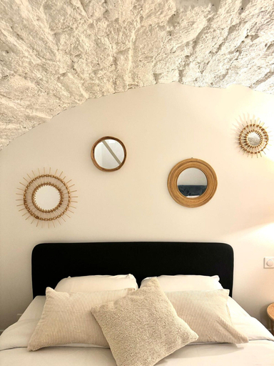 Room 5, Apartment Saint Germain des Pres Bon Marche, Paris