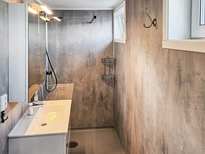 Bathroom, 4 Person Holiday Home in Sorbovag, Hyllestad