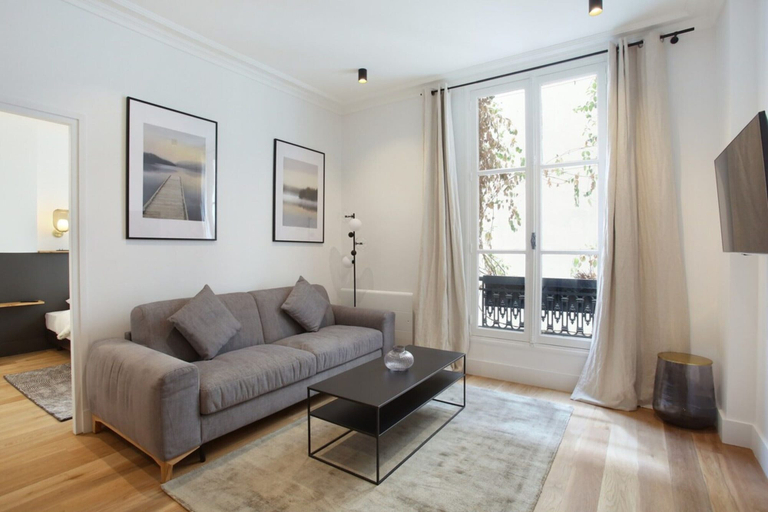 Others 2, Elegant Apartment at the Palais Royal Opera, Paris