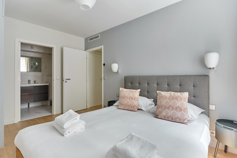 Room 2, Superb apartment Porte Maillot / Arc de Triomphe, Paris