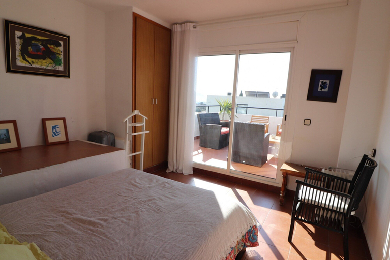 Room 5, Beautiful Apartment With View, Girona
