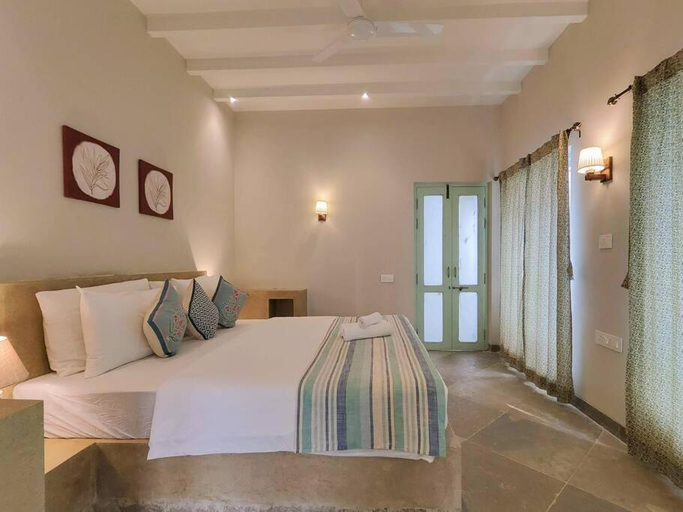 Bedroom 3, Re's, North Goa