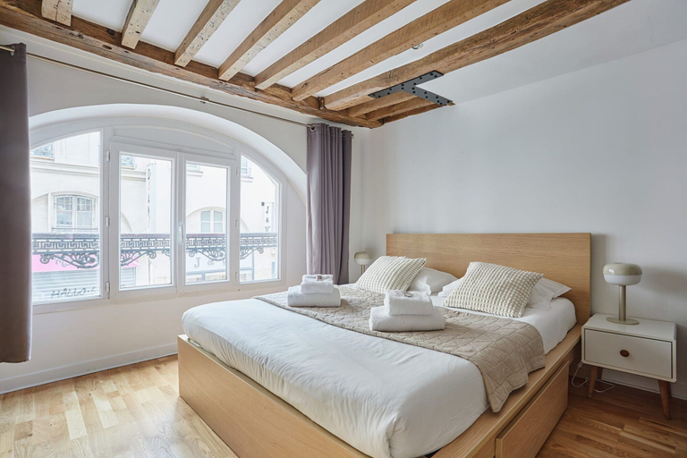 Room 1, Charming Apartment Center of Paris By Studio, Paris