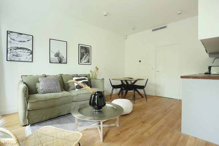 Living area 3, Lovely and new Apartment Center of Paris, Paris