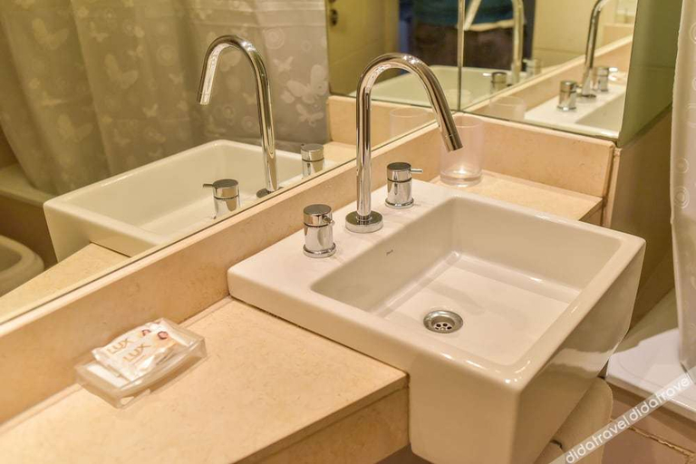 Bathroom 3, BENS Barrio Norte Apartments, Distrito Federal