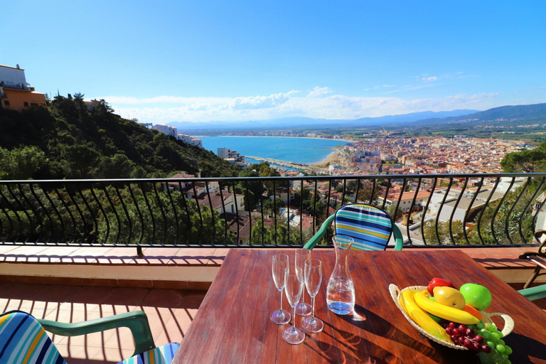 Balcony 4, Apartment in Roses Near Beach, Girona