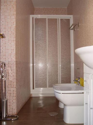 Bathroom 3, Casa en Vinoas (Ribeira Sacra), Ourense