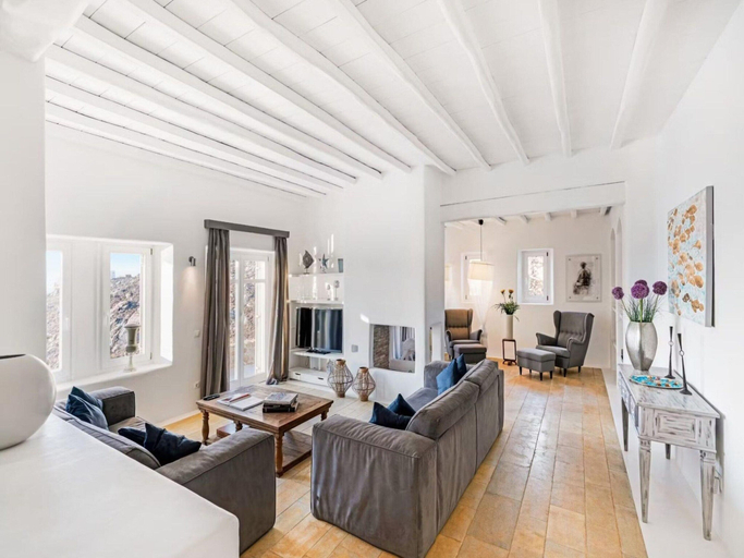 Living area 5, Stunning Villa Surrounded by Lush Greenery, South Aegean
