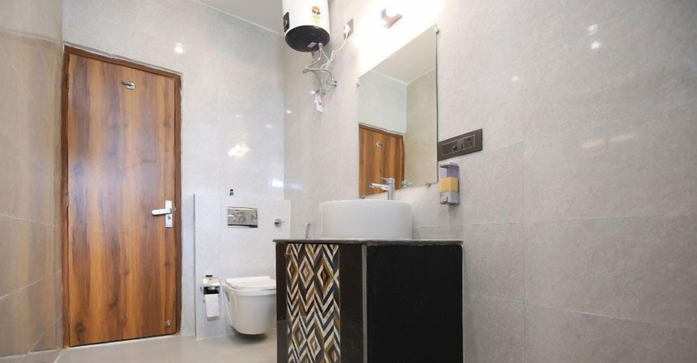 Bathroom 4, Hotel Royal Shivam Residency, Dehradun