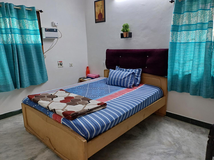Bedroom 12