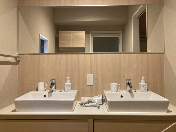 Bathroom 3, GRAND BASE Crane, Fukuoka