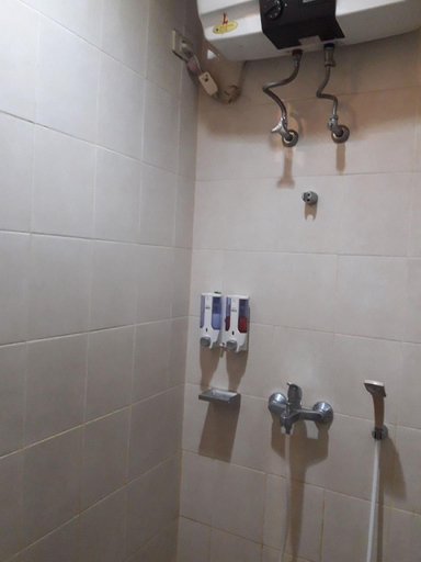 Bathroom 12