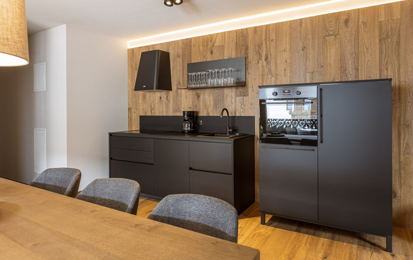 Dining 2, Apartment in Westendorf With Infrared Sauna, Kitzbühel