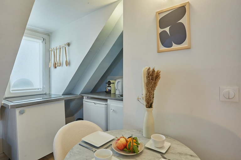 Private kitchen 4, Studio Place Vendome Opera, Paris
