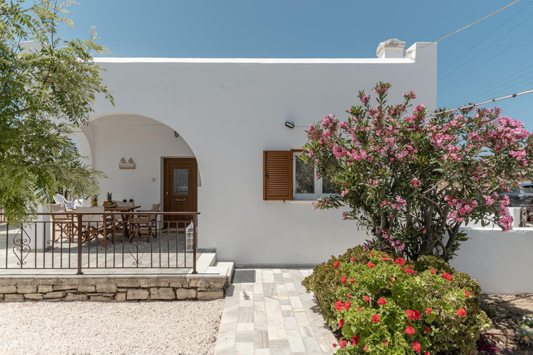 Exterior view 2, Villa Grevillea Mikri Vigla, South Aegean